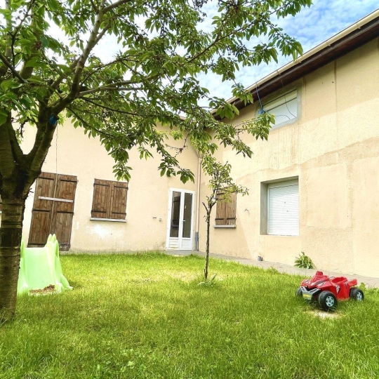  Annonces VITRY : Immeuble | GAGNY (93220) | 321 m2 | 0 € 