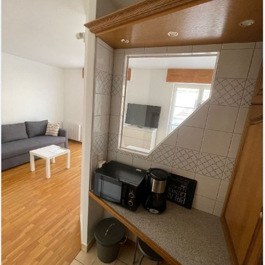  Annonces VITRY : Appartement | CHARENTON-LE-PONT (94220) | 27 m2 | 1 050 € 