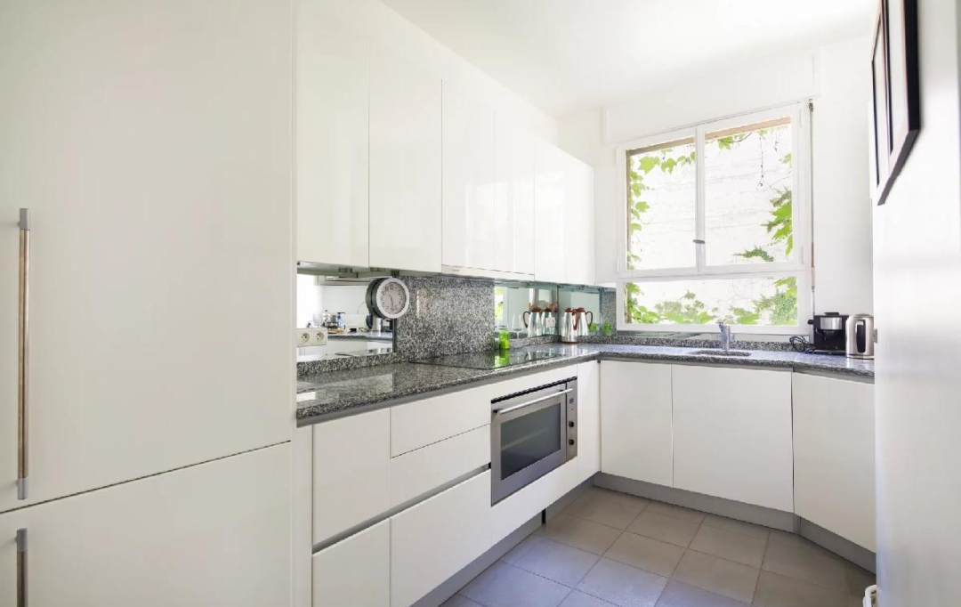 Annonces VITRY : Apartment | PARIS (75016) | 76 m2 | 1 500 000 € 