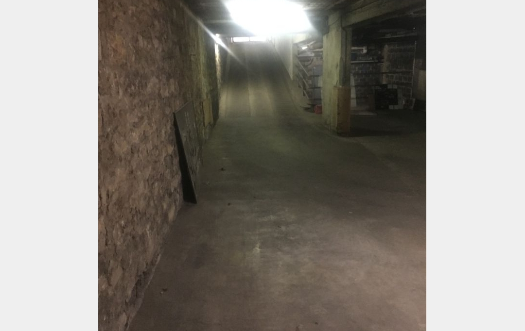 Annonces VITRY : Garage / Parking | PARIS (75015) | 0 m2 | 120 € 