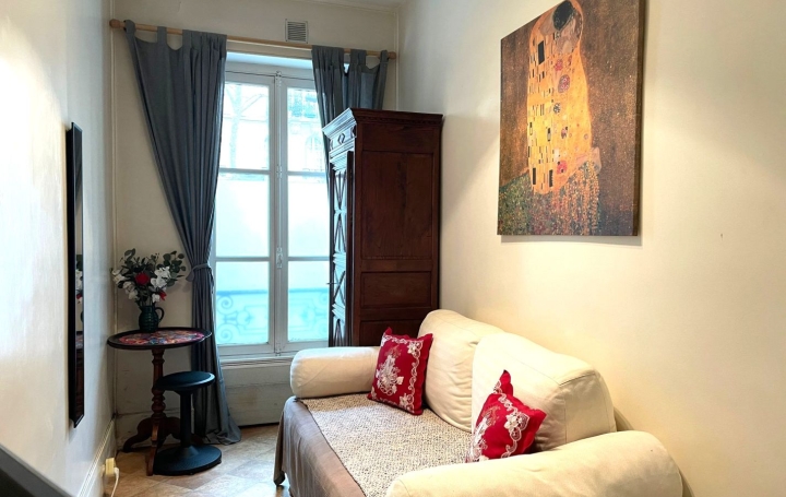 Appartement P2   PARIS  24 m2 273 000 € 